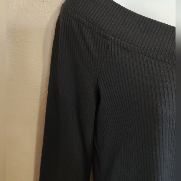 Ribbed Black Off Shoulder Blouse 3/4 Sleeves 0+0 Stitch Fix Size Small Medium - Picture 5 of 10